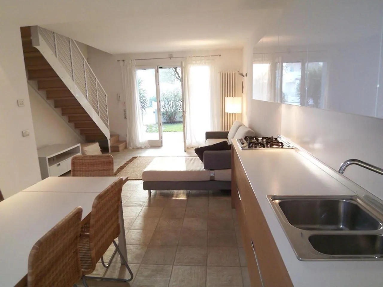 Marina Village Apartments 利多迪迪耶索洛